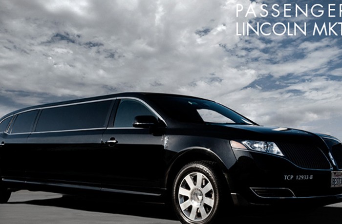 LINCOLN MKT STRETCH LIMOUSINE 6- PASSENGERS